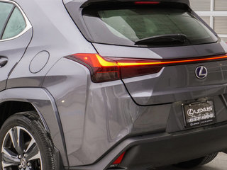 2022 Lexus UX 250H AWD PREMIUM|7DISPLAY|CARPLAY|MOONROOF|BLINDSPOT|18ALLOYS in Ajax, Ontario at Lakeridge Auto Gallery - 6 - w320h240px