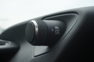2022 Lexus UX 250h AWD F SPORT 1|MOONROOF|BLINDSPOT|CARPLAY in Ajax, Ontario at Lexus of Lakeridge - 3 - w320h240px