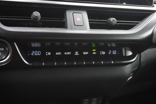 2024 Lexus UX 250h AWD PREMIUM|H/V FRONT SEATS|CARPLAY|MOONROOF in Ajax, Ontario at Lexus of Lakeridge - 6 - w320h240px