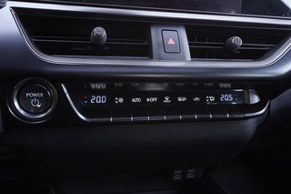 2024 Lexus UX 250h AWD PREMIUM|H/V FRONT SEATS|CARPLAY|MOONROOF in Ajax, Ontario at Lexus of Lakeridge - 5 - w320h240px
