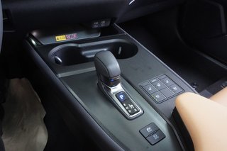 2026 Lexus UX 300h LUXURY|CARPLAY|MEMORY SEATS|BLINDSPOT|SUNROOF in Ajax, Ontario at Lexus of Lakeridge - 6 - w320h240px