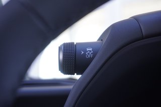 2025 Lexus UX 300h LUXURY|CARPLAY|MEMORY SEATS|BLINDSPOT|SUNROOF in Ajax, Ontario at Lexus of Lakeridge - 4 - w320h240px