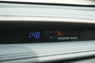 2019 Toyota Highlander XLE AWD|NAVI|MOONROOF|HYBRID|B/SPOT|HEATING SEATS in Ajax, Ontario at Lexus of Lakeridge - 3 - w320h240px