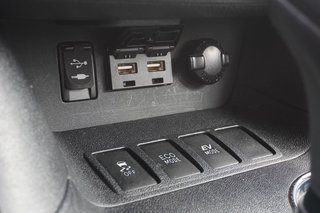 2019 Toyota Highlander XLE AWD|NAVI|MOONROOF|HYBRID|B/SPOT|HEATING SEATS in Ajax, Ontario at Lexus of Lakeridge - 6 - w320h240px