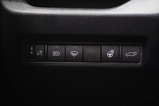 2020 Toyota RAV4 AWD XLE|BLINDSPOT|MOONROOF|H/STEERING|CARPLAY in Ajax, Ontario at Lakeridge Auto Gallery - 3 - w320h240px