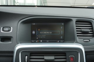 2015 Volvo V60 T6 AWD PREMIER PLUS|MOONROOF|HEATED FRONT SEATS in Ajax, Ontario at Lexus of Lakeridge - 3 - w320h240px