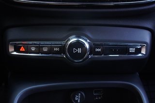 2019 Volvo XC40 T5 AWD R-DESIGN|HARMAN/KARDON|360 CAM|PANORAMIC in Ajax, Ontario at Lexus of Lakeridge - 5 - w320h240px