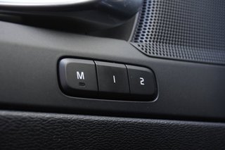 2020 Volvo XC40 T5 AWD MOMEMNTUM|NAVI|PANORAMIC|H/STEERING|CARPLAY in Ajax, Ontario at Lexus of Lakeridge - 3 - w320h240px