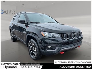 2024 Jeep Compass Trailhawk in Lloydminster, Saskatchewan - 3 - w320h240px