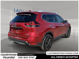 2020 Nissan Rogue SV in Lloydminster, Saskatchewan - 5 - w320h240px