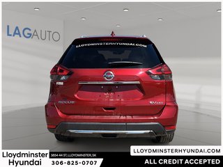 2020 Nissan Rogue SV in Lloydminster, Saskatchewan - 6 - w320h240px