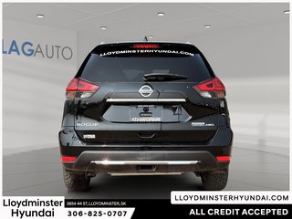 2020 Nissan Rogue SV in Lloydminster, Saskatchewan - 6 - w320h240px