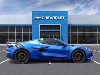 2025 Chevrolet CORVETTE Z06 in Saint-Hyacinthe, Quebec - 5 - w320h240px