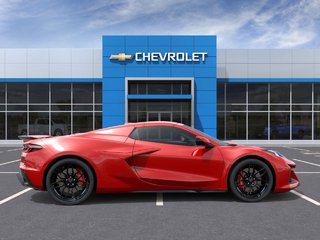 2025 Chevrolet CORVETTE Z06 in Saint-Hyacinthe, Quebec - 5 - w320h240px
