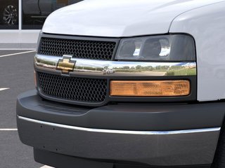 2024 Chevrolet Express Cargo 2500 in Saint-Hyacinthe, Quebec - 13 - w320h240px