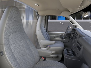 2025 Chevrolet EXPRESS CUTAWAY 3500 in Saint-Hyacinthe, Quebec - 17 - w320h240px