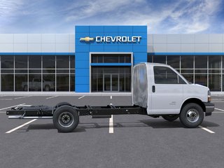 Chevrolet EXPRESS CUTAWAY 4500  2025 à Saint-Hyacinthe, Québec - 5 - w320h240px