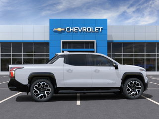 2024 Chevrolet Silverado EV in Saint-Hyacinthe, Quebec - 5 - w320h240px