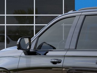 Chevrolet Suburban  2025 à Saint-Hyacinthe, Québec - 12 - w320h240px