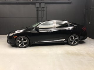 2017 Honda Civic Sedan TOURING > Selling AS IS, AS TRADED