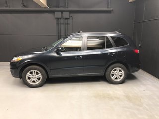2010 Hyundai Santa Fe 2.4L GL > Selling AS IS, AS TRADED