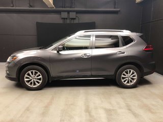 2017 Nissan Rogue SV AWD - Selling AS IS, AS TRADED...
