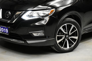 2019 Nissan Rogue SL / Includes Winter Tires on wheels