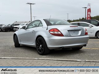 2006 Mercedes-Benz SLK-Class in Matane, Quebec - 3 - w320h240px