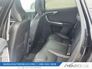 Volvo XC60  2016 à Matane, Québec - 5 - w320h240px