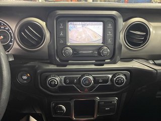 Jeep Wrangler Sport, AIR, AUT, AUBAINE 2021 à Boucherville, Québec - 2 - w320h240px