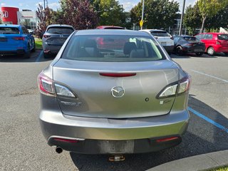 2010 Mazda Mazda3 GX /  1 SEUL PROPRIO / BAS KM in Boucherville, Quebec - 5 - w320h240px