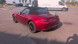 2024 Mazda MX 5 GS, BAS KM, GARANTIE, AUBAINE in Boucherville, Quebec - 5 - w320h240px