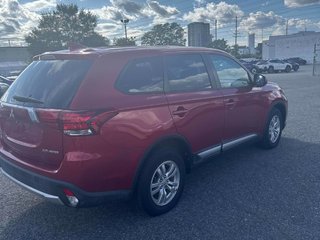 Mitsubishi Outlander ES, 1 SEUL PROPRIÉTAIRE, AUCUN ACCIDENT 2018 à Boucherville, Québec - 3 - w320h240px