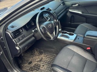 2014 Toyota Camry SE, BAS KM, CLIMATISATION in Boucherville, Quebec - 5 - w320h240px