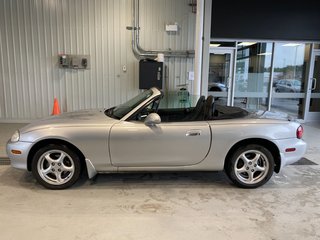 2001 Mazda MX-5 Miata AUTOMATIQUE | CLIMATISEUR | BAS KILO