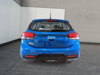 2022 Kia Rio 5-door EX