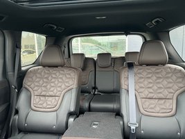2025 Nissan Armada in Taber, Alberta - 6 - w320h240px