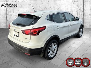 2017 Nissan Qashqai in Taber, Alberta - 5 - w320h240px