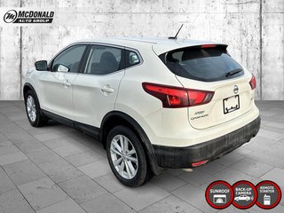 2017 Nissan Qashqai in Taber, Alberta - 3 - w320h240px