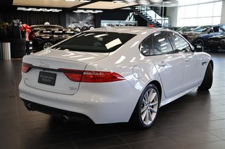 2020 Jaguar XF 30t 2.0L AWD Checkered Flag