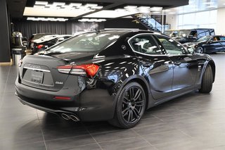2022 Maserati Ghibli Modena Q4