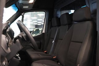 2022 Mercedes-Benz Sprinter 4x4 2500 Cargo 144