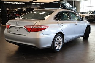 2017 Toyota Camry 4-Door Sedan SE 6A