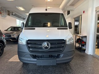 2025 Mercedes-Benz ESprinter Cargo Van 100% elec