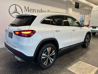 2025 Mercedes-Benz GLA 250 4Matic, Toit Panoramique + Caméra 360