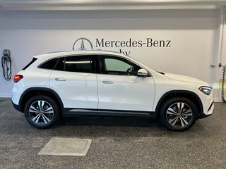 2025 Mercedes-Benz GLA 250 4Matic, Toit Panoramique + Caméra 360