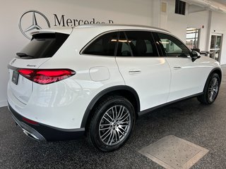 2024 Mercedes-Benz GLC 300 4Matic + Distronic + Toit Panoramique