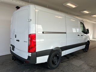 2025 Mercedes-Benz Sprinter 2500 144 Wheelbase Standard Roof RWD