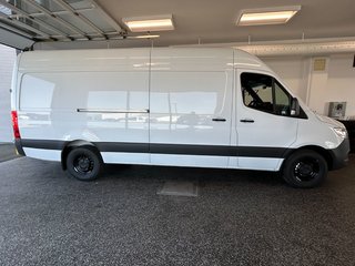 2024 Mercedes-Benz Sprinter Cargo Van 2500 High Roof I4 Diesel 170 (C)