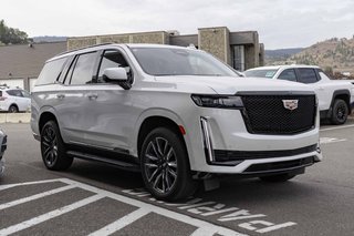 2023 Cadillac Escalade Sport in Kamloops, British Columbia - 3 - w320h240px